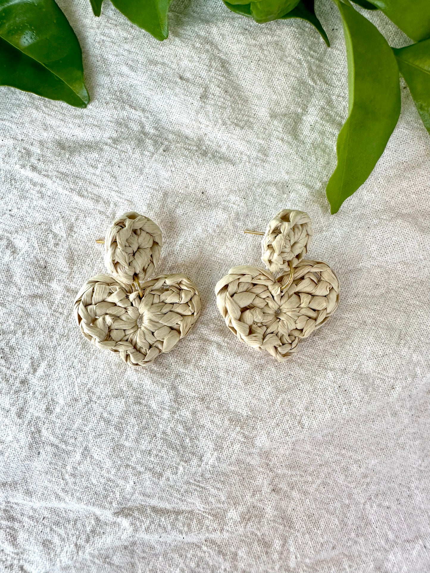 Tidal Heart Crochet Earrings- Natural